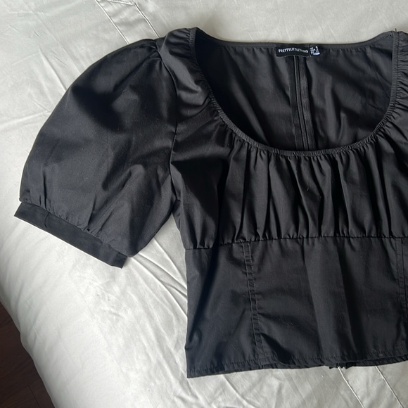 Black blouse - Picture 3 of 10